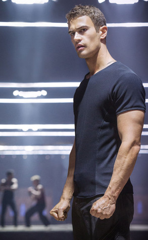 DIVERGENT, Theo James DIVERGENT, Theo James